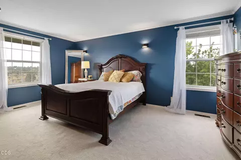 Bedroom - 61000 Jennings Rd, Bend, OR 97702 photo 1 of 6