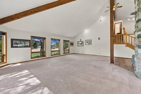Living - 61330 Larsen Rd, Bend, OR 97702 photo 2 of 4