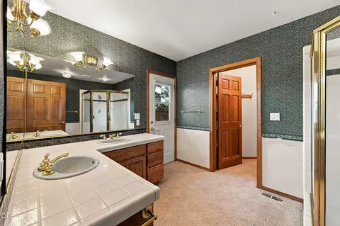 Bath - 61330 Larsen Rd, Bend, OR 97702 photo 1 of 6