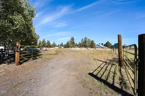 Other - 61330 Larsen Rd, Bend, OR 97702 photo 17 of 22