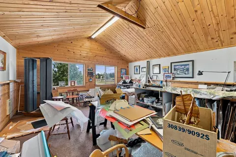 Other - 61330 Larsen Rd, Bend, OR 97702 photo 15 of 22