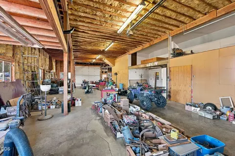 Other - 61330 Larsen Rd, Bend, OR 97702 photo 13 of 22