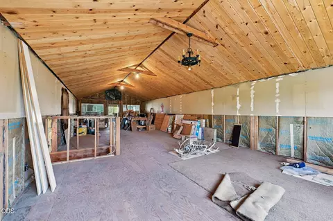Other - 61330 Larsen Rd, Bend, OR 97702 photo 14 of 22
