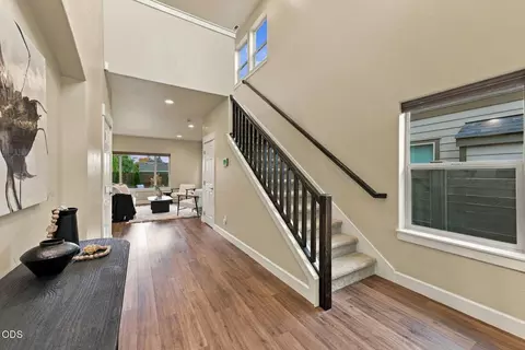 Entry Way - 20597 SE Gemstone Ave, Bend, OR 97702 photo 1 of 7