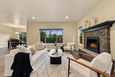 Living - 20597 SE Gemstone Ave, Bend, OR 97702 photo 1 of 6