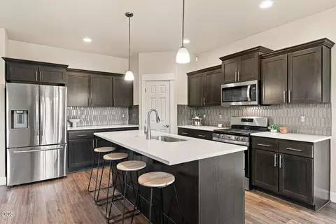 Kitchen - 20597 SE Gemstone Ave, Bend, OR 97702 photo 5 of 5