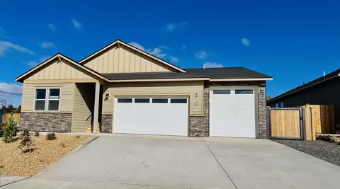 3877 SW Antelope Way #LOT 51, Redmond, OR 97756