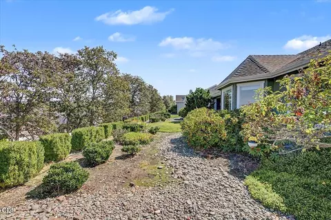 Exterior - 89 Skyhawk Dr, Eagle Point, OR 97524 photo 11 of 11