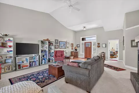 Living - 89 Skyhawk Dr, Eagle Point, OR 97524 photo 1 of 4