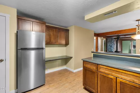 Kitchen - 61180 Tapadera St, Bend, OR 97702 photo 3 of 3