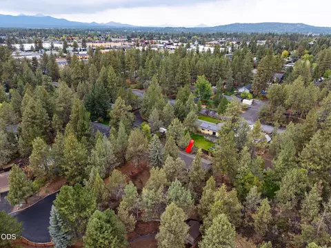 View/Area - 61180 Tapadera St, Bend, OR 97702 photo 3 of 3