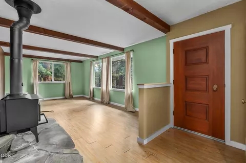 Living - 61180 Tapadera St, Bend, OR 97702 photo 1 of 4