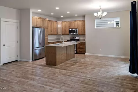 Kitchen - 61589 Alstrup Rd, Bend, OR 97702 photo 1 of 5