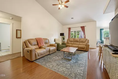 Living - 545 N Heights Dr, Eagle Point, OR 97524 photo 1 of 2