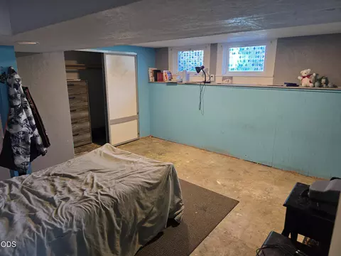 Bedroom - 156 E Ash St, Union, OR 97883 photo 3 of 8