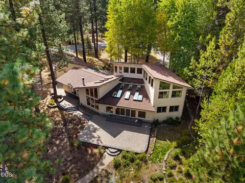 Exterior - 56222 Solar Dr, Bend, OR 97707 photo 7 of 7