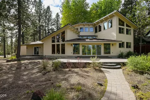 Exterior - 56222 Solar Dr, Bend, OR 97707 photo 1 of 7