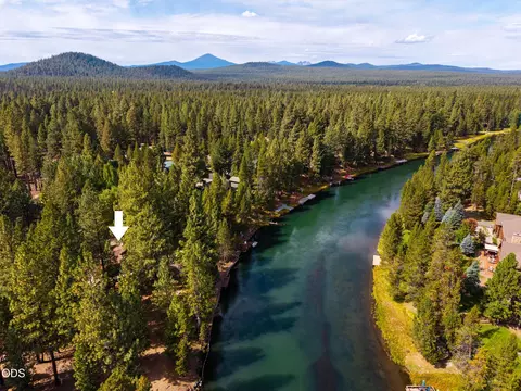 View/Area - 56222 Solar Dr, Bend, OR 97707 photo 1 of 6