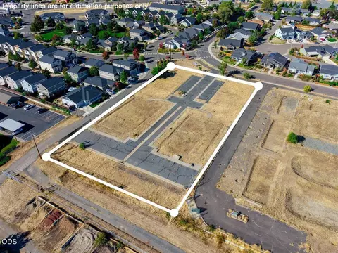 220 Suncrest Rd, Talent, OR 97540 photo 11