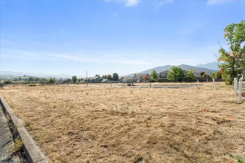 220 Suncrest Rd, Talent, OR 97540 photo 17