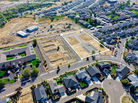 220 Suncrest Rd, Talent, OR 97540 photo 9