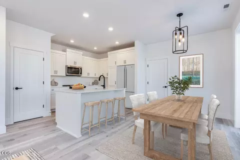 Dining - 20748 SE Scout Pl, Bend, OR 97702 photo 1 of 2