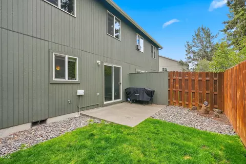 Exterior - Undisclosed, Bend, OR 97702 photo 6 of 8