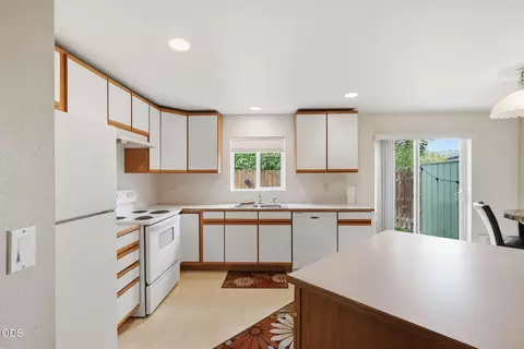 Kitchen - Undisclosed, Bend, OR 97702 photo 2 of 4