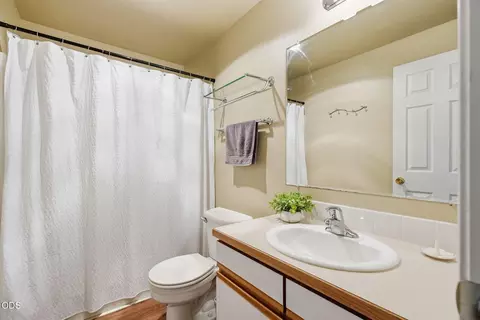 Bath - Undisclosed, Bend, OR 97702 photo 2 of 3