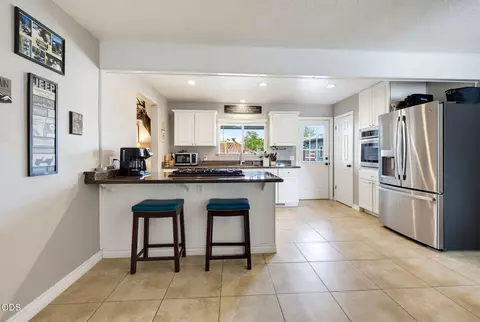 1004 Barlynn St, Medford, OR 97501