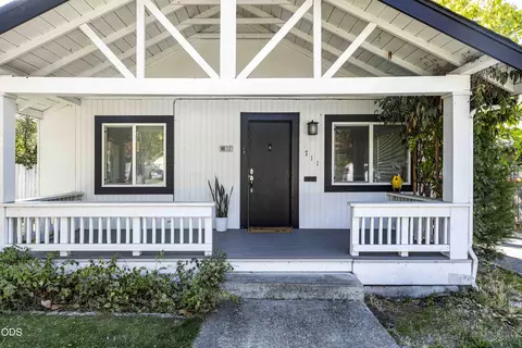 711 SW H St, Grants Pass, OR 97526
