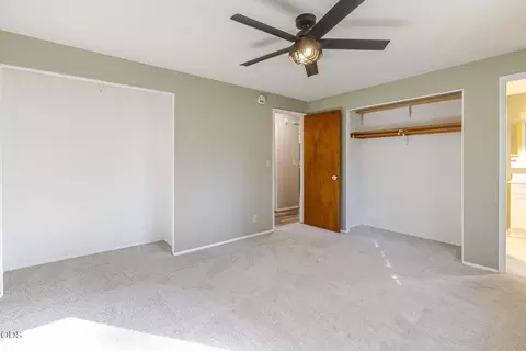 Bedroom - 19487 Baker Rd, Bend, OR 97702 photo 3 of 5
