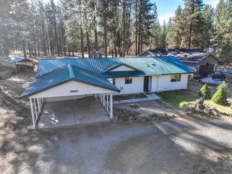 Exterior - 19487 Baker Rd, Bend, OR 97702 photo 2 of 13
