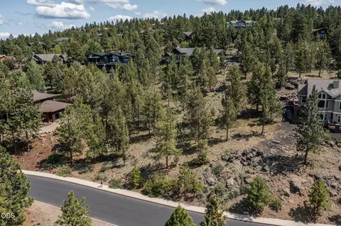 3341 NW Panorama Dr, Bend, OR 97703 photo 31