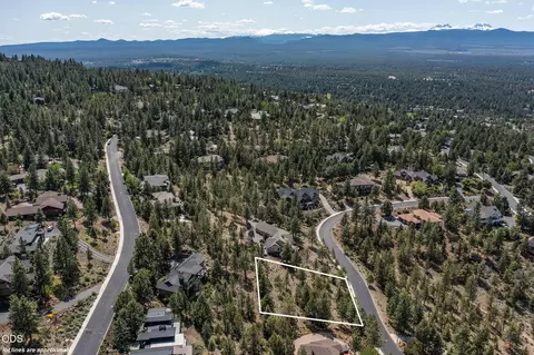 3341 NW Panorama Dr, Bend, OR 97703 photo 13