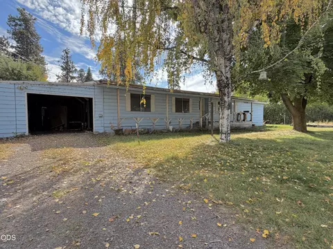 Exterior - 3592 E Lake Ave, Chiloquin, OR 97624 photo 2 of 5