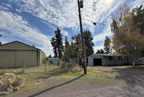 Exterior - 3592 E Lake Ave, Chiloquin, OR 97624 photo 4 of 5