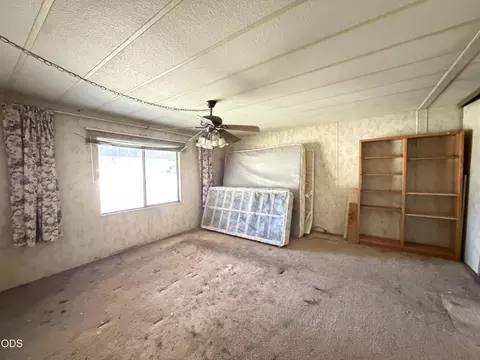 Bedroom - 3592 E Lake Ave, Chiloquin, OR 97624 photo 3 of 4