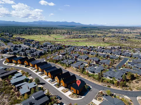 View/Area - 19332 Outrider Loop, Bend, OR 97702 photo 4 of 4