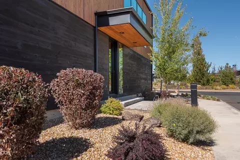 Exterior - 19332 Outrider Loop, Bend, OR 97702 photo 3 of 7