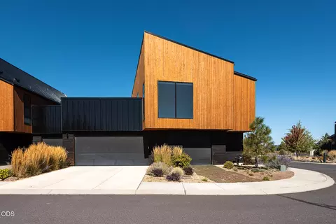 Exterior - 19332 Outrider Loop, Bend, OR 97702 photo 7 of 7