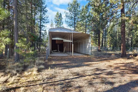 Exterior - 52747 Ammon Rd, La Pine, OR 97739 photo 5 of 13