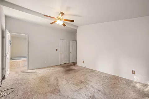 Bedroom - 52747 Ammon Rd, La Pine, OR 97739 photo 1 of 3