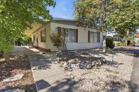 2252 Table Rock Rd #SPC 57, Medford, OR 97501