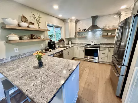 Kitchen - 8129 Thompson Creek Rd, Applegate, OR 97530 photo 1 of 2