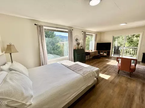 Bedroom - 8129 Thompson Creek Rd, Applegate, OR 97530 photo 5 of 5
