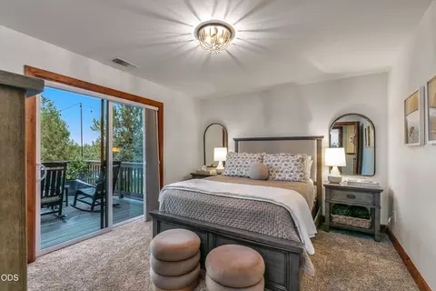 Bedroom - 22155 Rickard Rd, Bend, OR 97702 photo 7 of 7