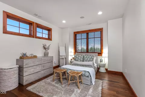 Bedroom - 22155 Rickard Rd, Bend, OR 97702 photo 2 of 7