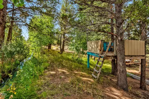 Exterior - 64160 Pioneer Loop, Bend, OR 97701 photo 9 of 11
