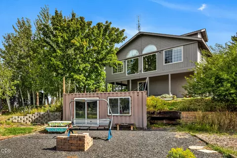 Exterior - 64160 Pioneer Loop, Bend, OR 97701 photo 3 of 11